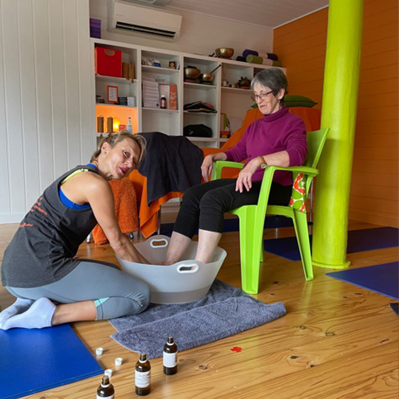 reflexology-session-02
